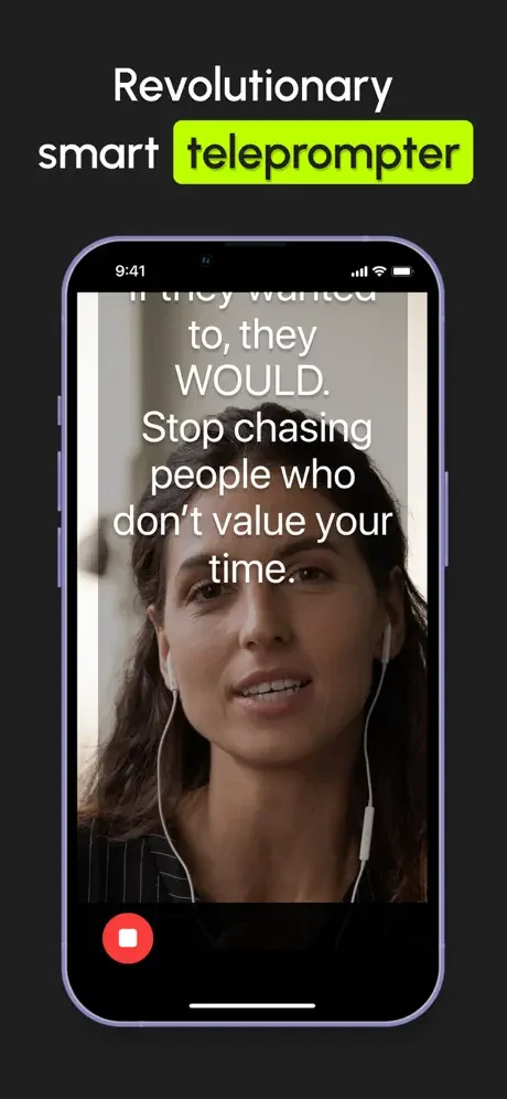 Mobile teleprompter feature displaying on-screen text guidance while recording video content
