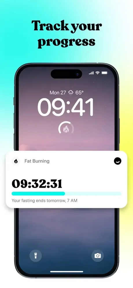 Lock screen fasting widget showing Fat Burning phase with elapsed time 09:32:31 and notification that fasting ends tomorrow at 7 AM