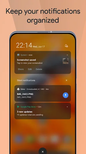 Notification management interface showing screenshot saved notification, silent notifications toggle, and pending update notifications